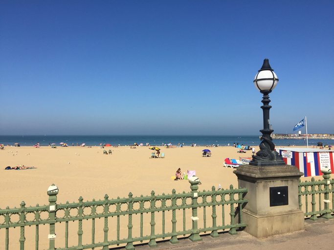 Margate Beach from London by train Railcard